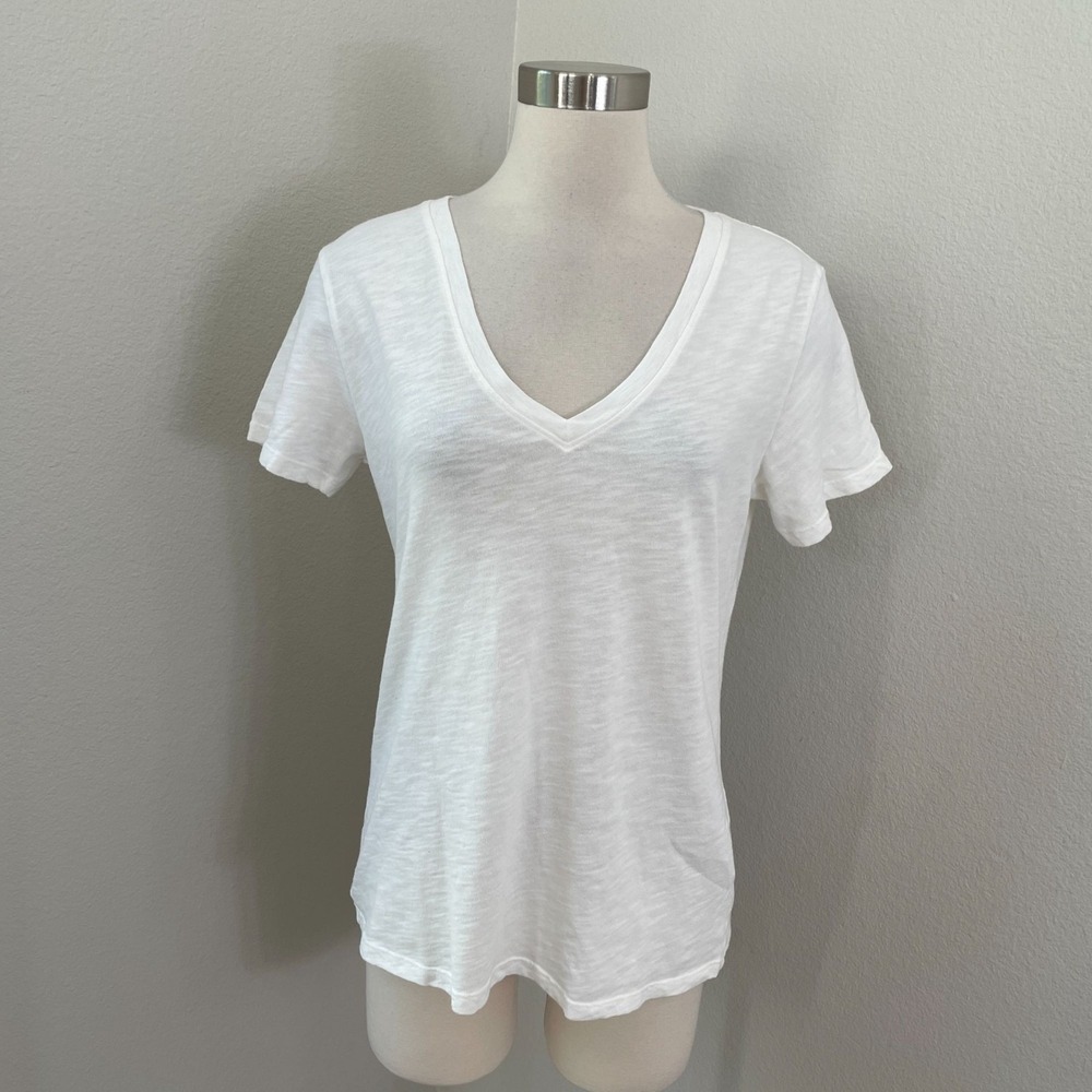 NWOT American Giant Womens Medium White V Neck Short Sleeve T Shirt Top USA